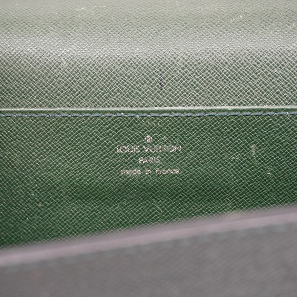 Auth Louis Vuitton Taiga Moskova M30034 Men's Briefcase Episea - Picture 5 of 16